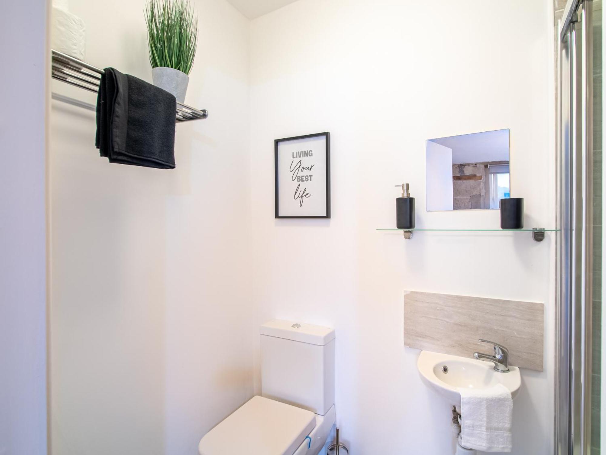 Apartamento 1 Bedroom Kirkstall Centre Ideal For Corporate Guests, Free Parking